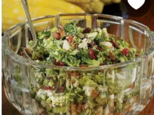 Read more about the article Broccoli and Bacon Salad